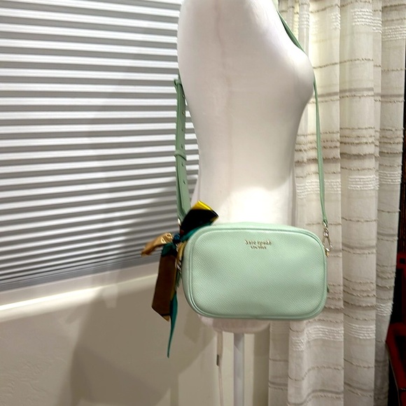 Kate Spade Astrid Medium Camera Bag in Crystal Blue - Picture 4 of 16